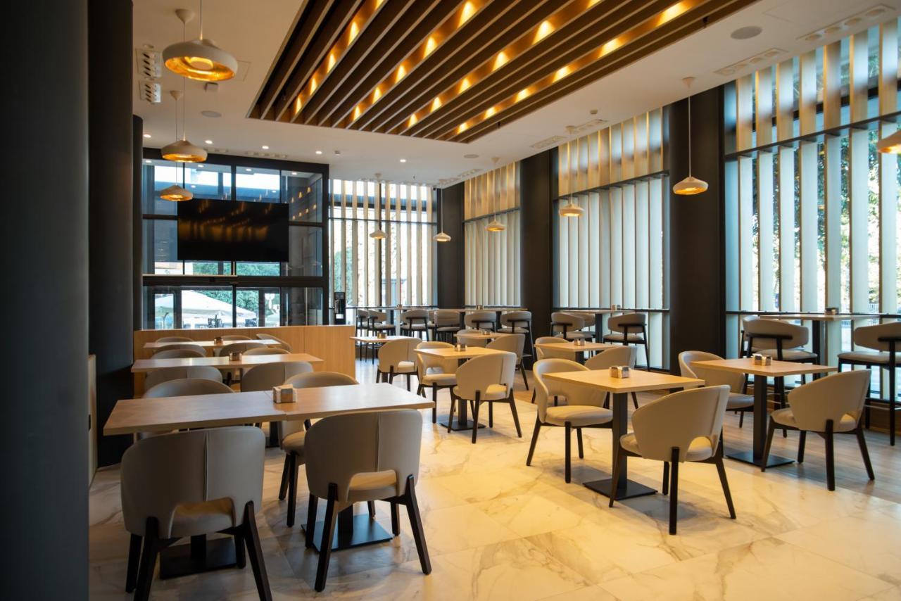 Center Hotel 4*