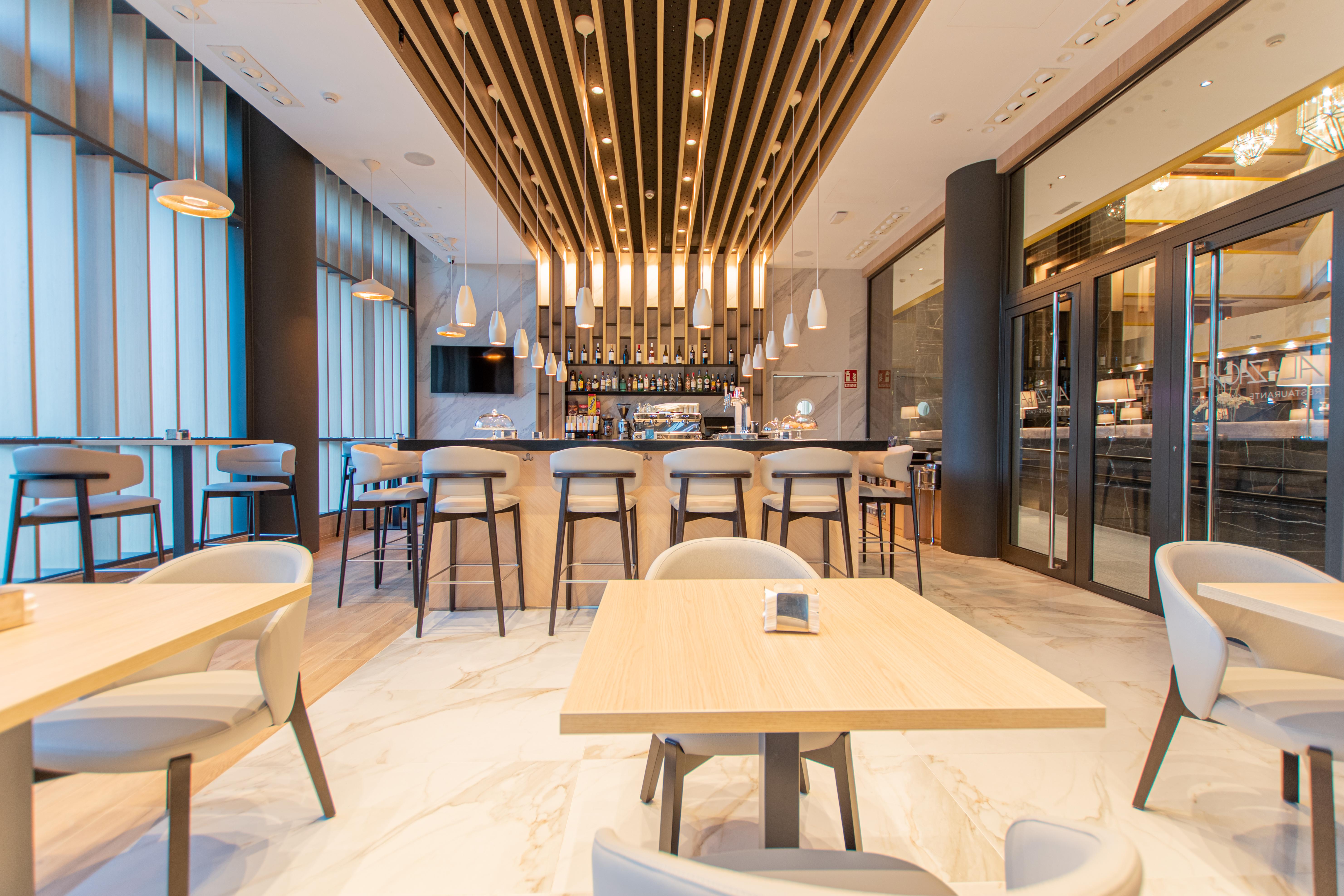 Hotel Center 4*